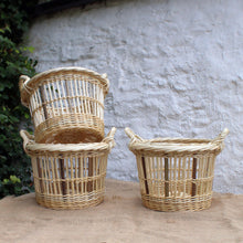 Load image into Gallery viewer, Eighth Cran Herring Basket