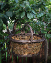Load image into Gallery viewer, Clyde Valley Orchard Baskets Reproductions