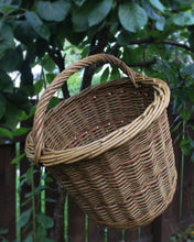 Load image into Gallery viewer, Clyde Valley Orchard Baskets Reproductions